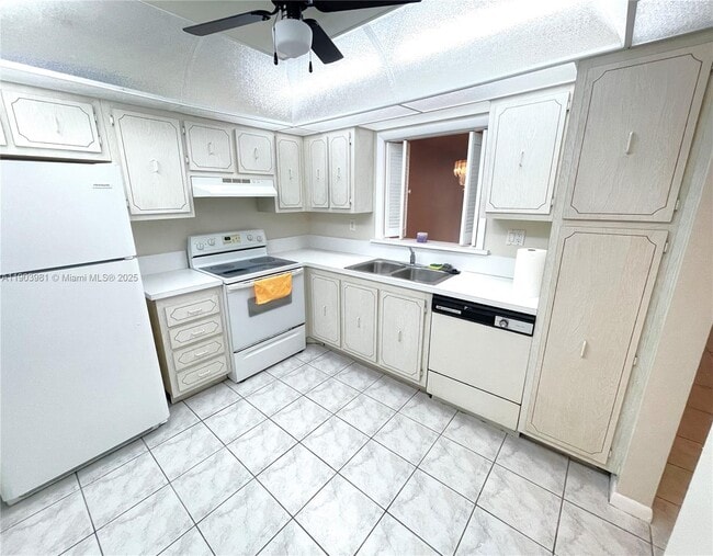 Building Photo - 403 NW 68th Ave Unit 104