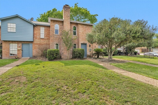 Photo - 9541 Clanton St