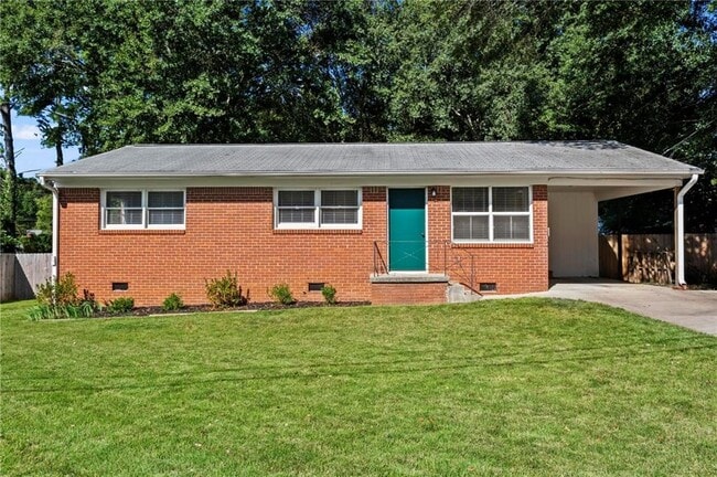 Building Photo - 2560 Walton Way SW