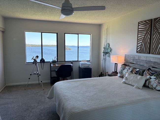 Ocean Front Master BR - 1813 Mariner Dr Unit TarponCove#150