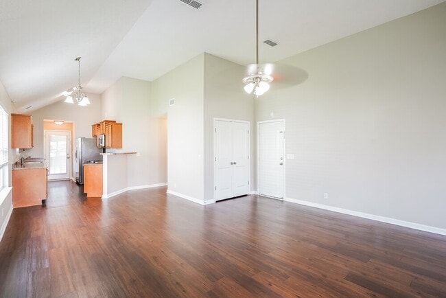 Photo - 2333 Cason Trail