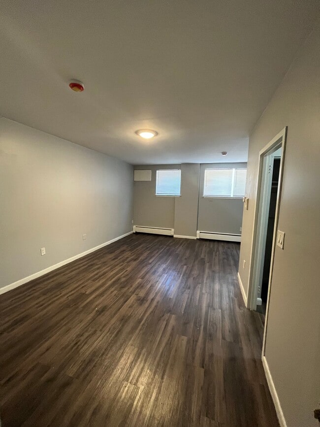 Photo - 30 Gillett St Unit 1B