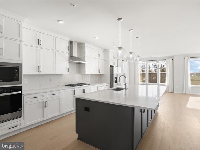 Building Photo - 43544 Jefferson Park St Rental