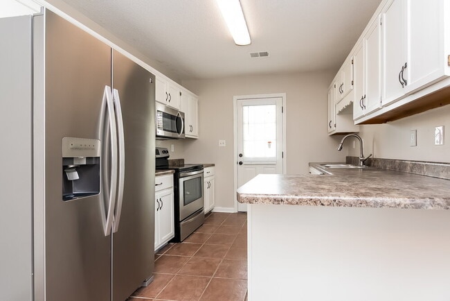 Photo - 1886 Towson Ln