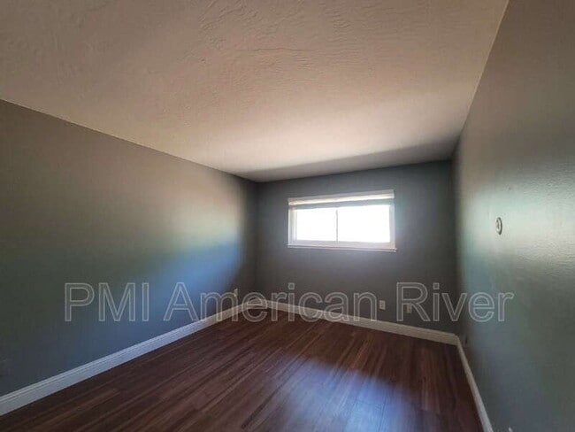 Photo - 1321 Oak Terrace Ct