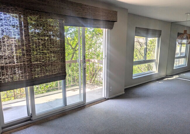 Photo - 407 Orange St Unit 309