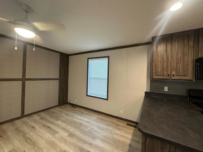 Photo - 76 E U.S. Hwy 6