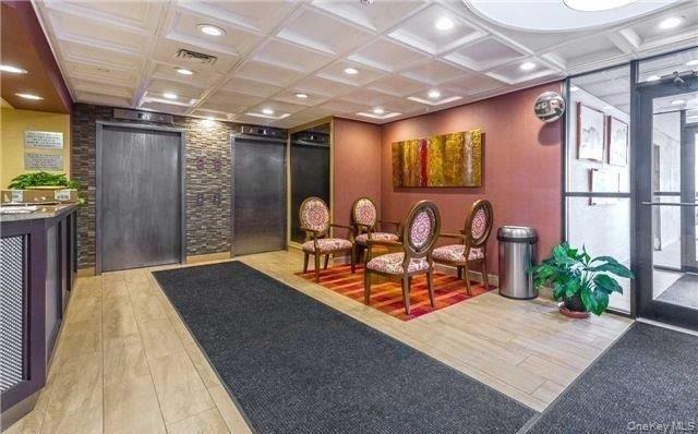 Photo - 185 W Park Ave Unit 205