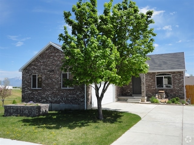 Building Photo - 13889 S Friendship Dr Rental
