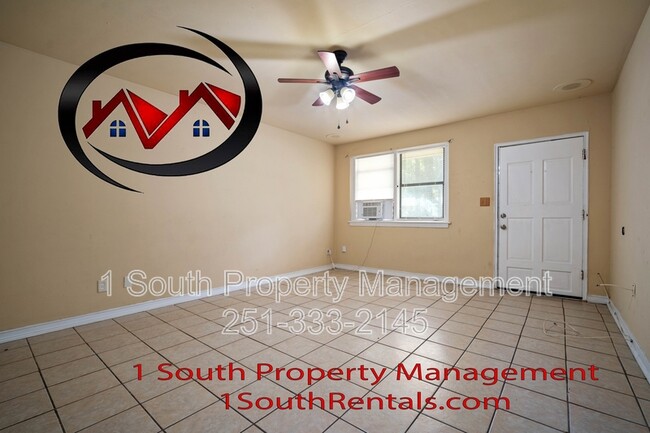 Photo - 2366 White St