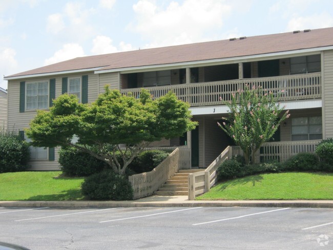 Building Photo - Hunters Pointe Rental