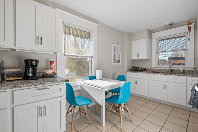 Photo - 2016 Edgeland Ave Unit 3