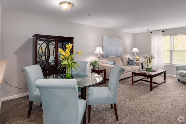 2HAB, 2BA - 992&nbsp;ft² - Liv St Multi20 LeaseCo (Chestnut Oaks)