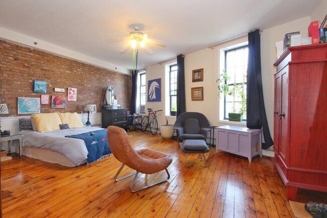 Building Photo - 260 Newark Ave Unit 1 Rental