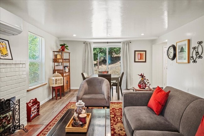 Photo - 273 W Carmel Valley Rd Unit B