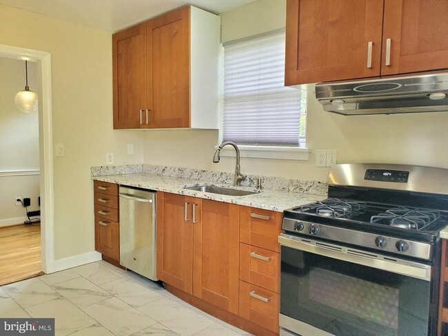Building Photo - 1606 Lafayette Dr Rental