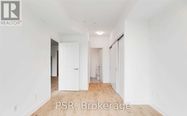 Photo - 2799 Kingston Rd Unité 524