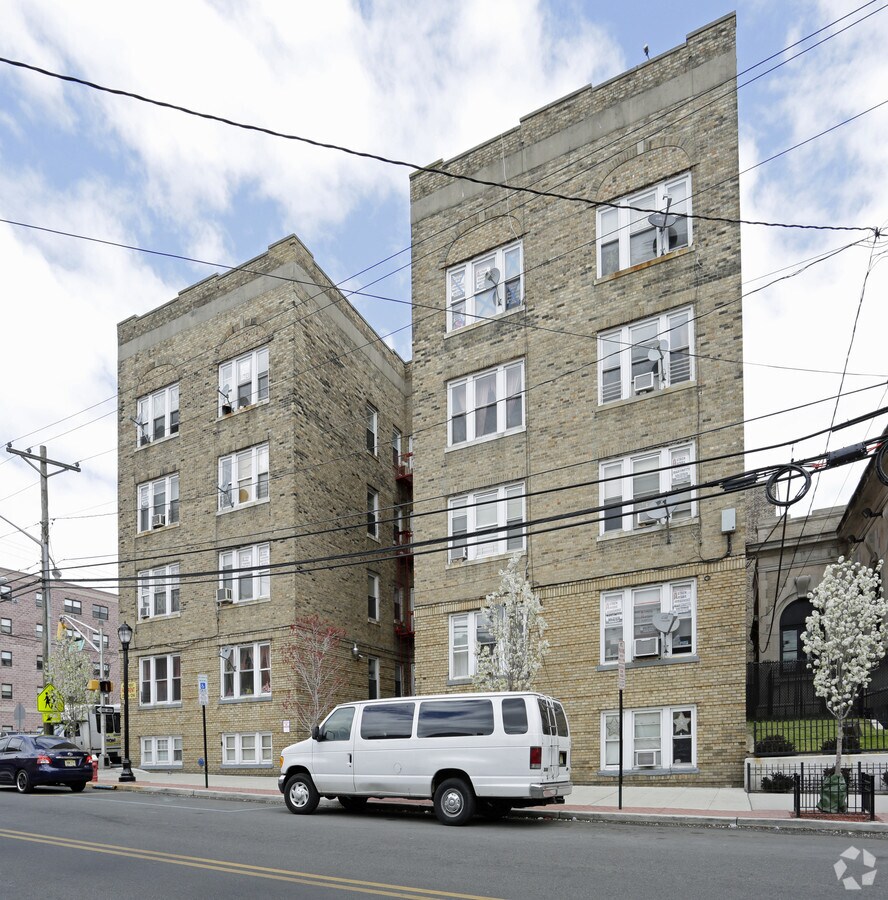 Photo - 1500 Bergenline Ave Apartamentos