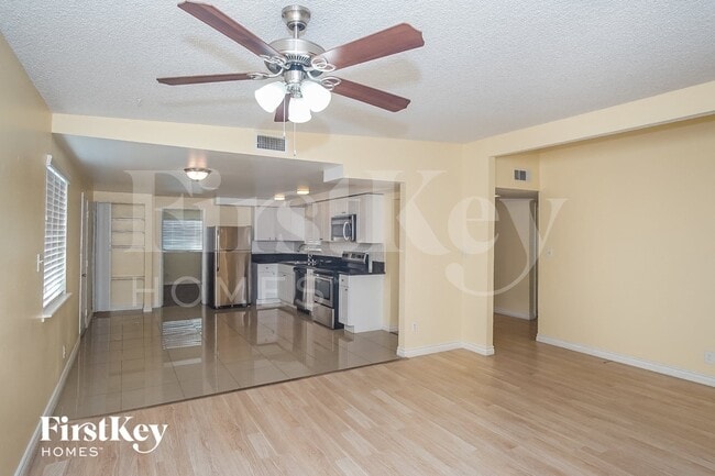 Photo - 3904 W El Parque Ave