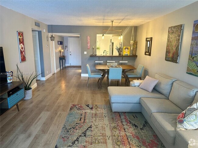 Building Photo - 3151 N Course Ln Unit 203 Rental