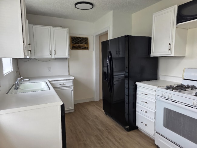 Photo - 251 Belford Ave