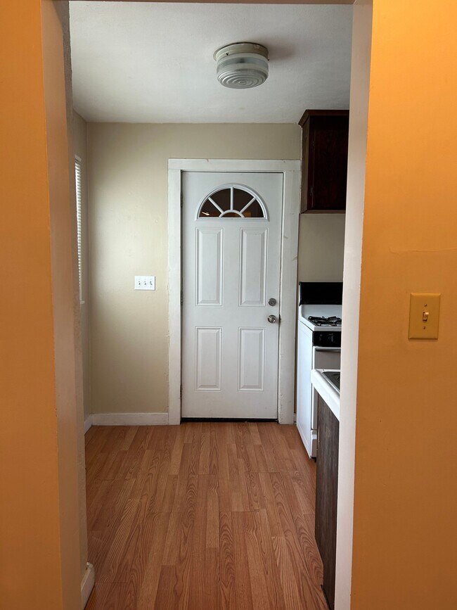 Photo - 601-603 Utica St Unit 601