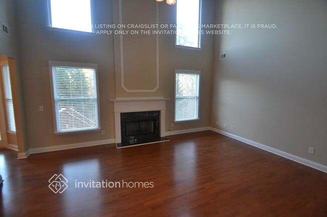 Photo - 1451 Heatherglade Ln