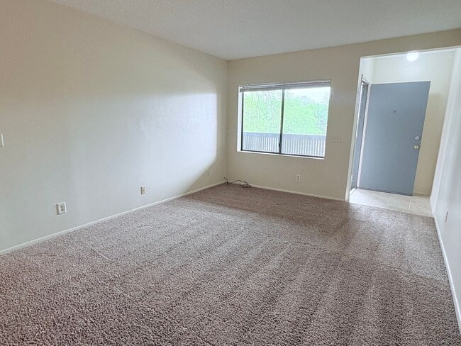Photo - Lovely 2 Bedroom Condominium