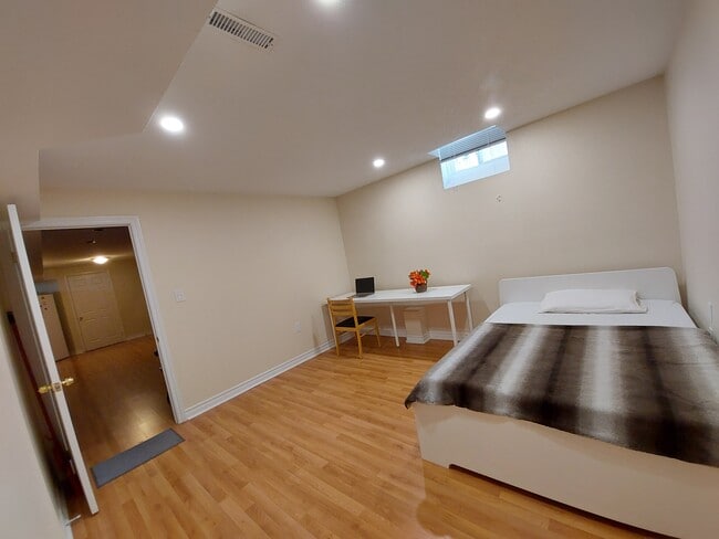 Photo - 1 Salt Creek Av