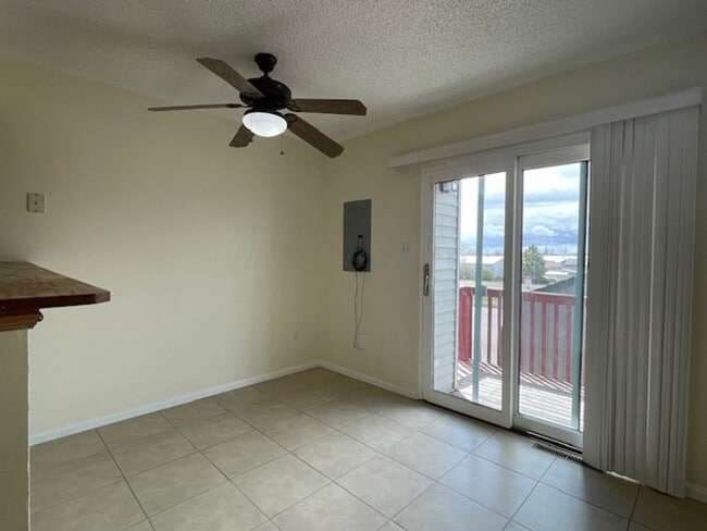 Photo - House For Lease