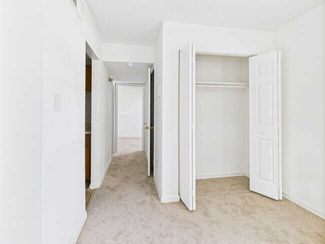 Photo - Edgewood Apartments