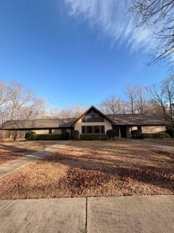 Photo - 250 Running Deer Rd