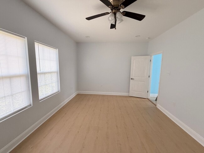 Photo - 6205 Wadsworth Dr