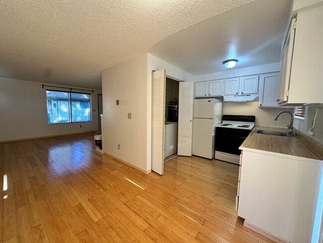 Photo - JH1500 -A* Unidad 3337 SE 9th Ave