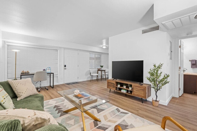 Building Photo - 1741 S Mill Ave Unit ID1366957P