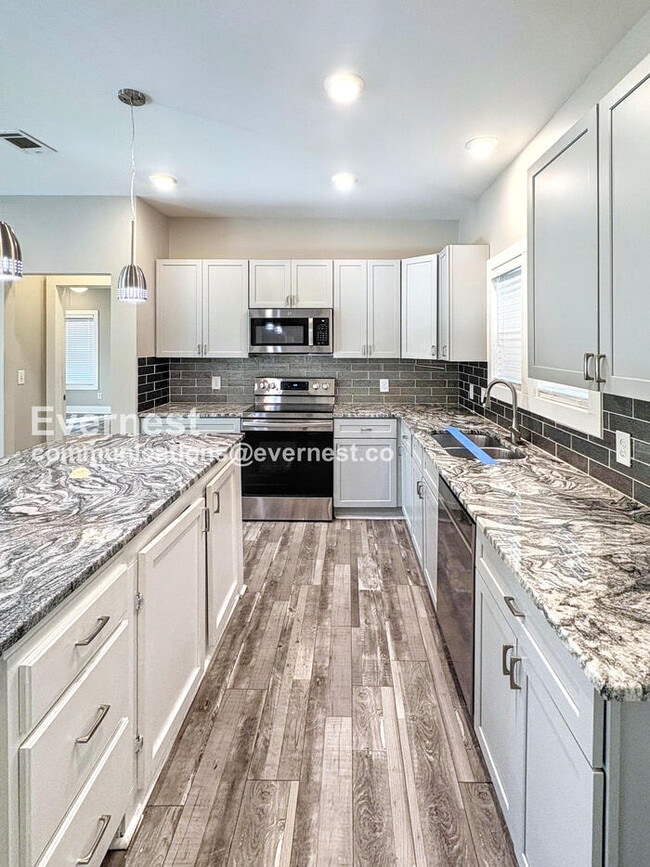 Photo - 463 Valley Hill Rd SE