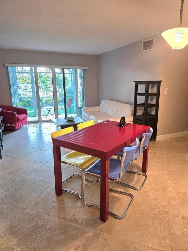 Photo - 2990 NE 16th Ave Unit 204