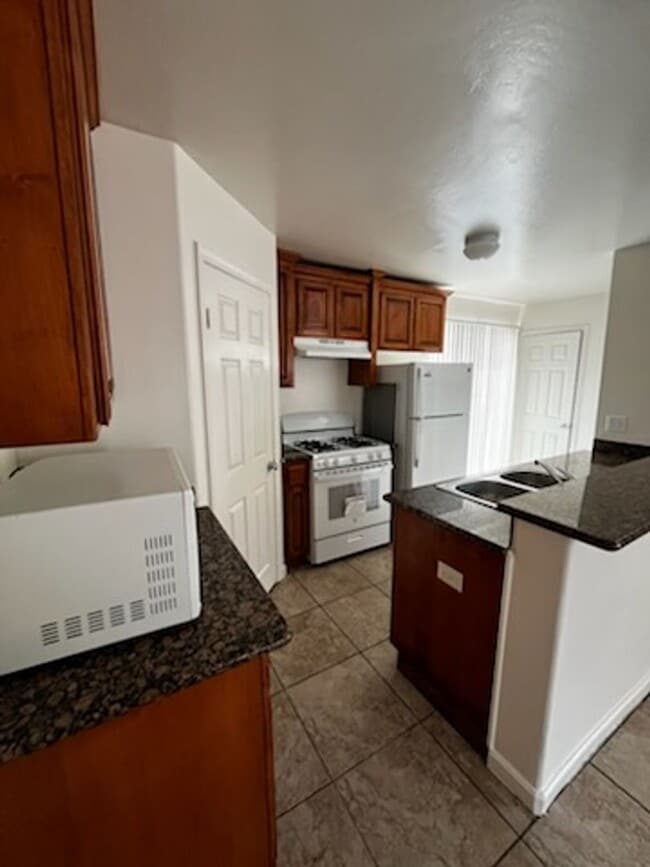 Photo - 730 K St Unit B