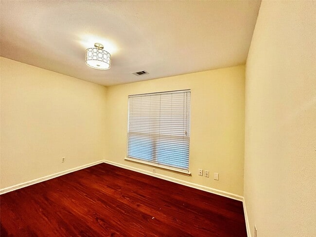 Photo - 3038 Sam Houston Dr