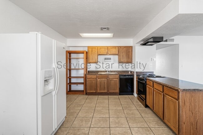 Photo - 1158 W Hillview St