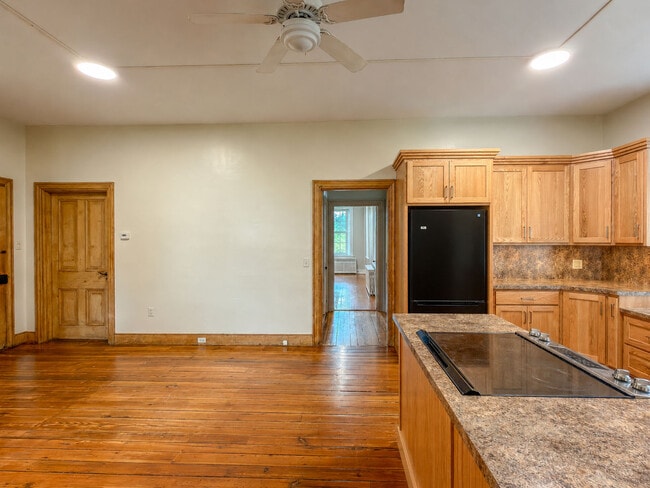 Photo - 261 Hopeland Rd