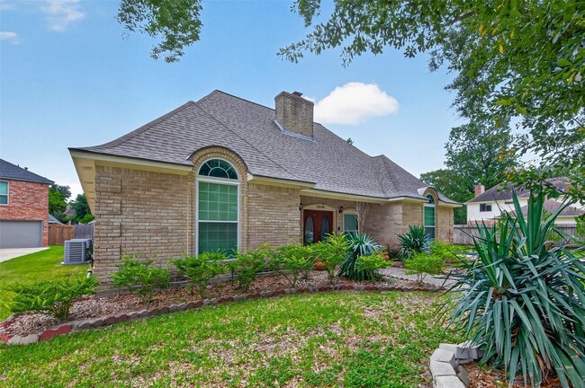 Photo - 15106 Dawnbrook Dr