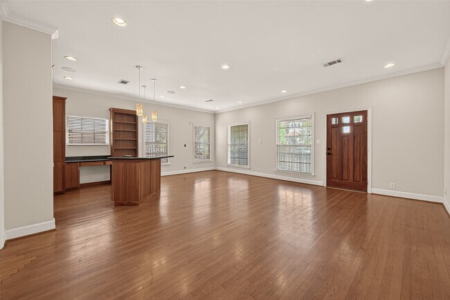 Photo - 2405 Southgate Blvd