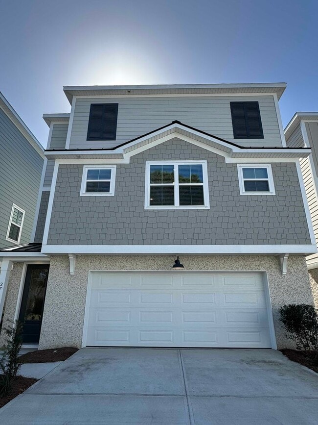 Building Photo - 4 Bedroom Home at Bailey's Cove on Hilton Head Island | Small footprint. Big island life.