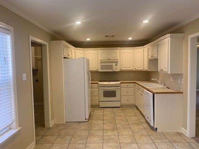 Photo - Sorry No Smoking and Pets Permitted with R...