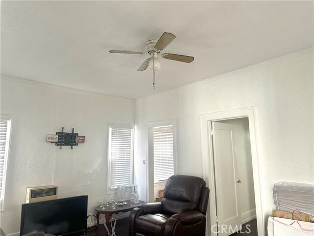 Photo - 1738 E 4th St Unidad 8