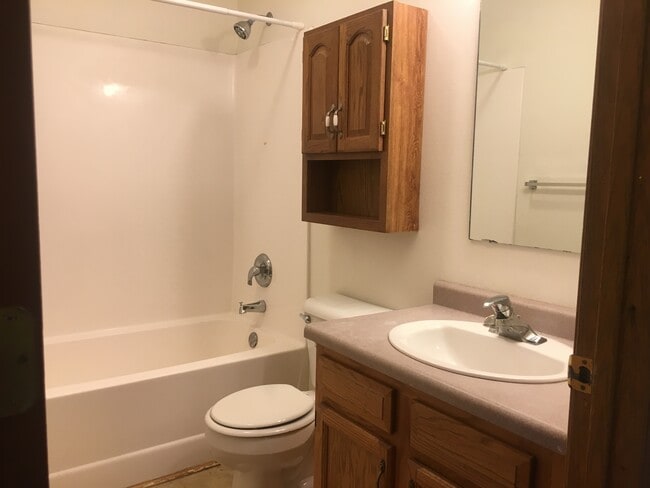 Photo - 939 West Ave