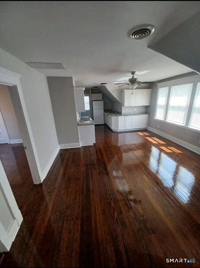 Photo - 135 Pendleton St Unit 3