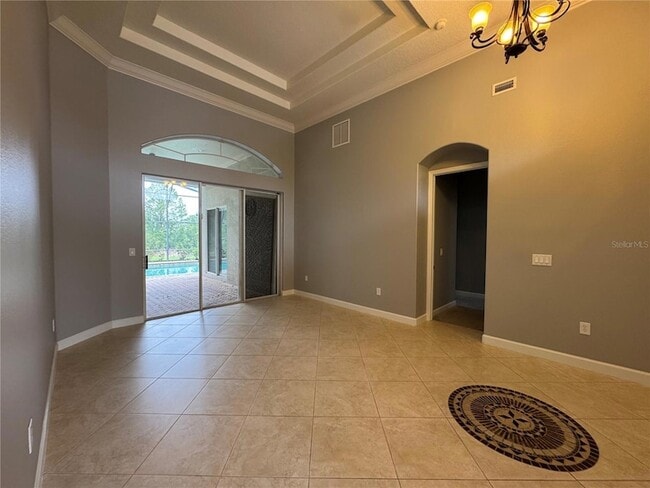 Photo - 142 Harrington Ct