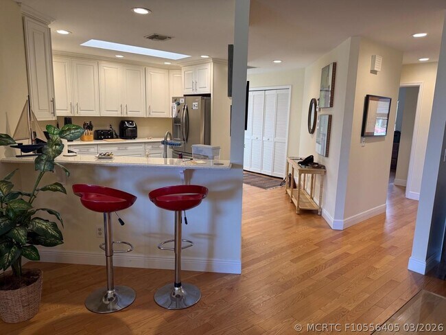 6102 SE Landing Way Unit 13